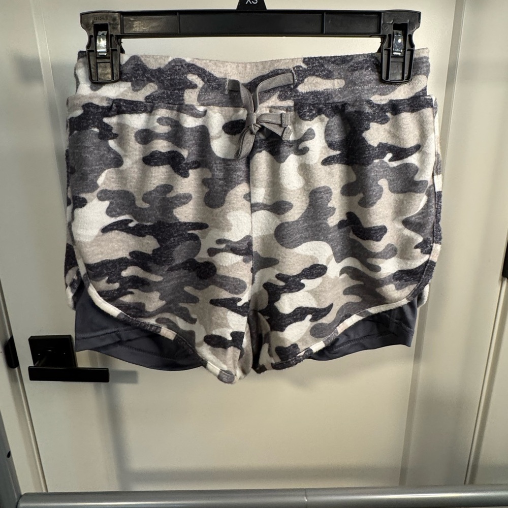 ZYIA Gray Camouflage Shorts